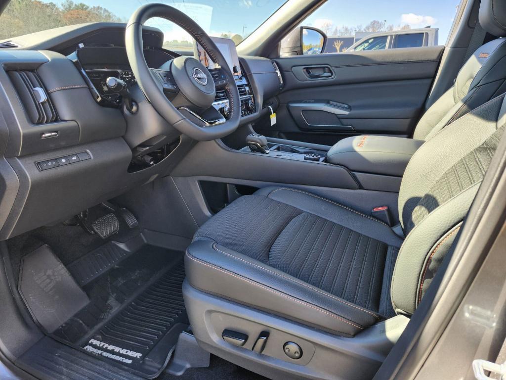 new 2025 Nissan Pathfinder car, priced at $42,650