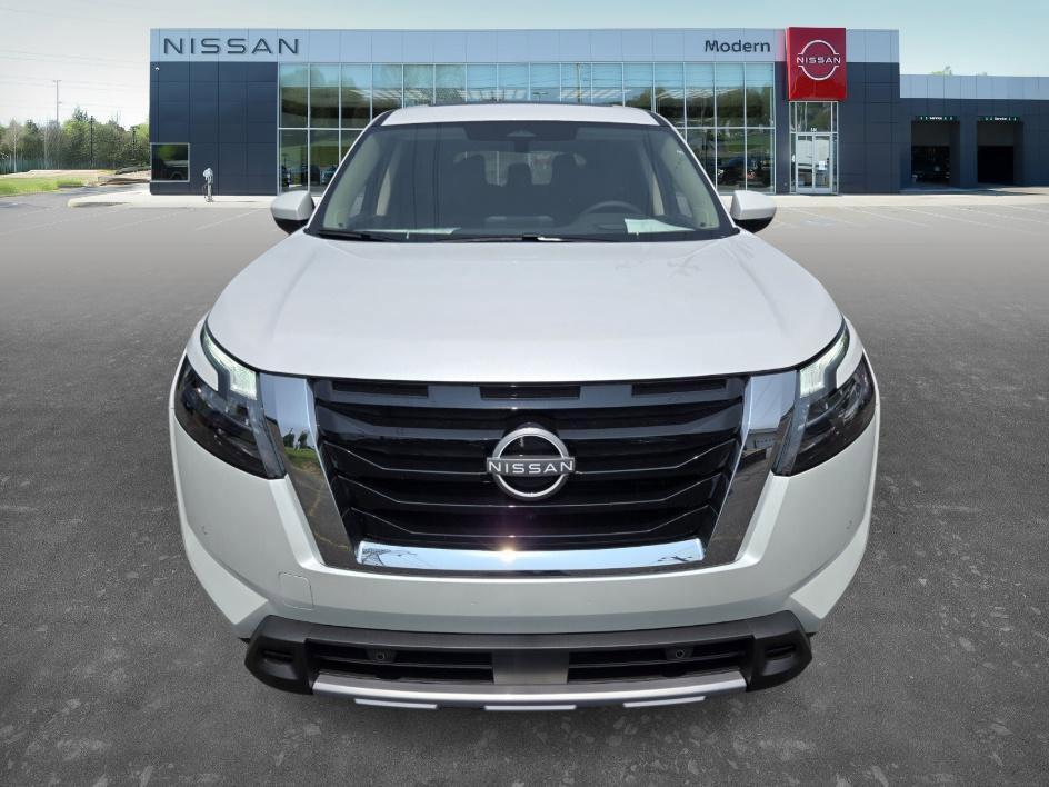 new 2025 Nissan Pathfinder car, priced at $47,720