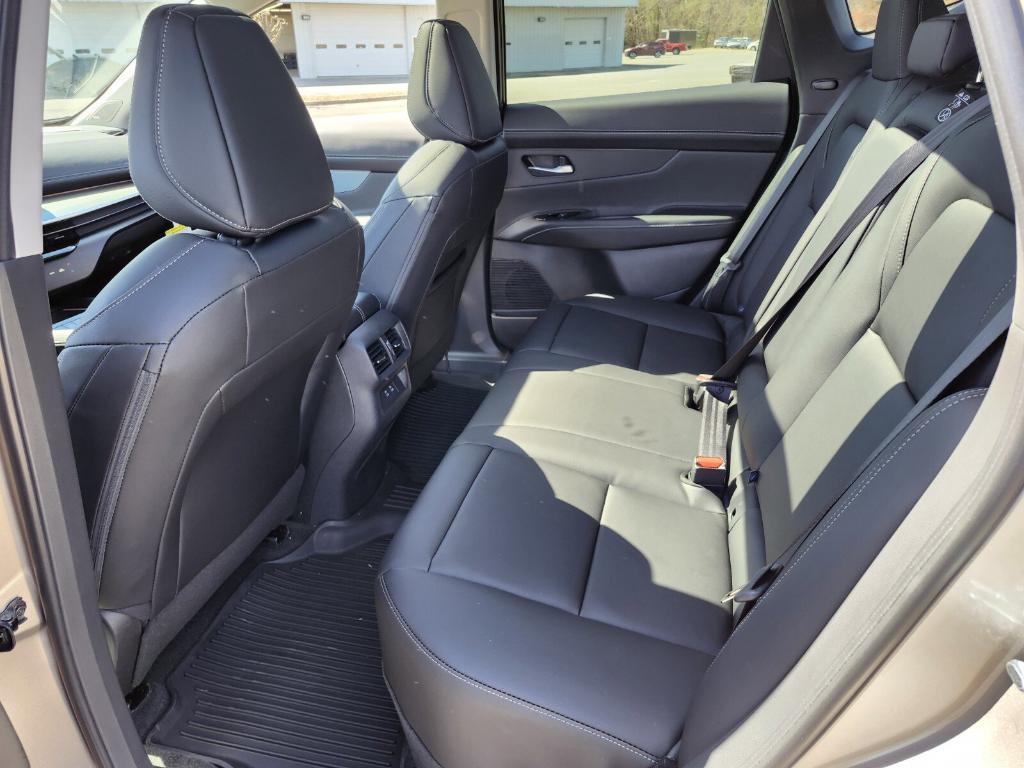 new 2025 Nissan Murano car, priced at $47,715