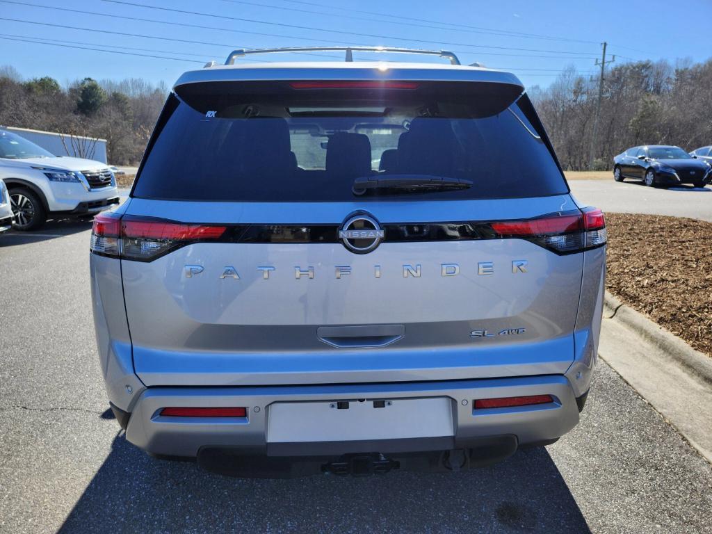 new 2025 Nissan Pathfinder car, priced at $45,805