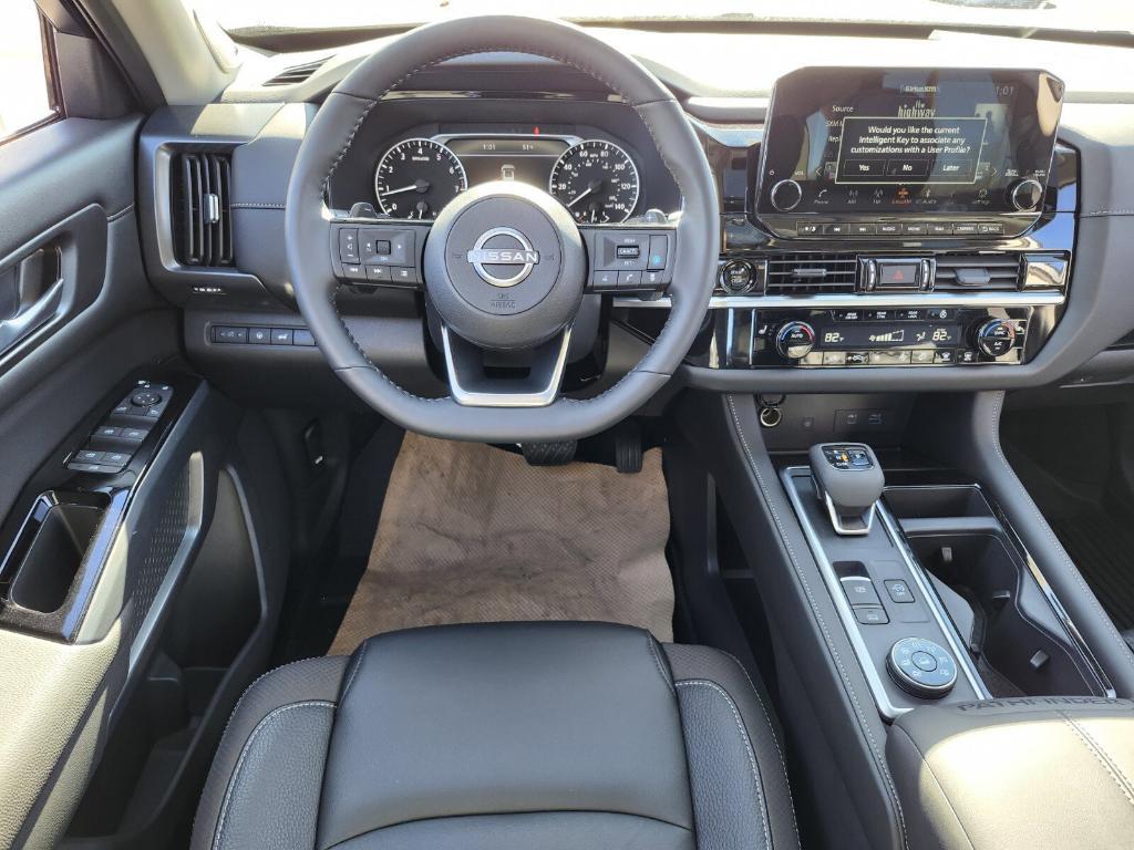 new 2025 Nissan Pathfinder car, priced at $45,805