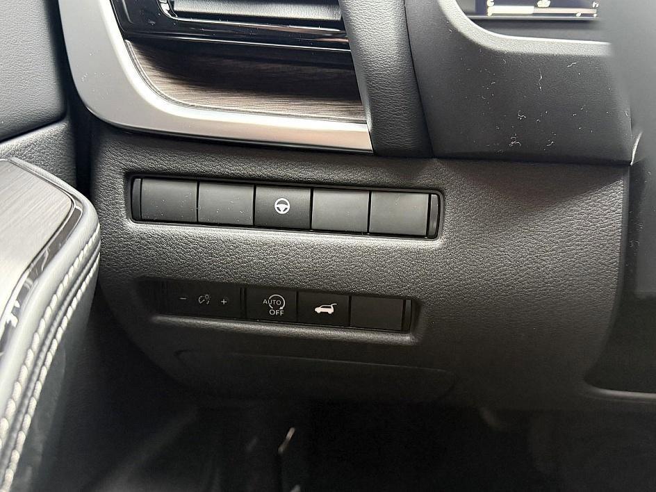 new 2025 Nissan Rogue car, priced at $38,825