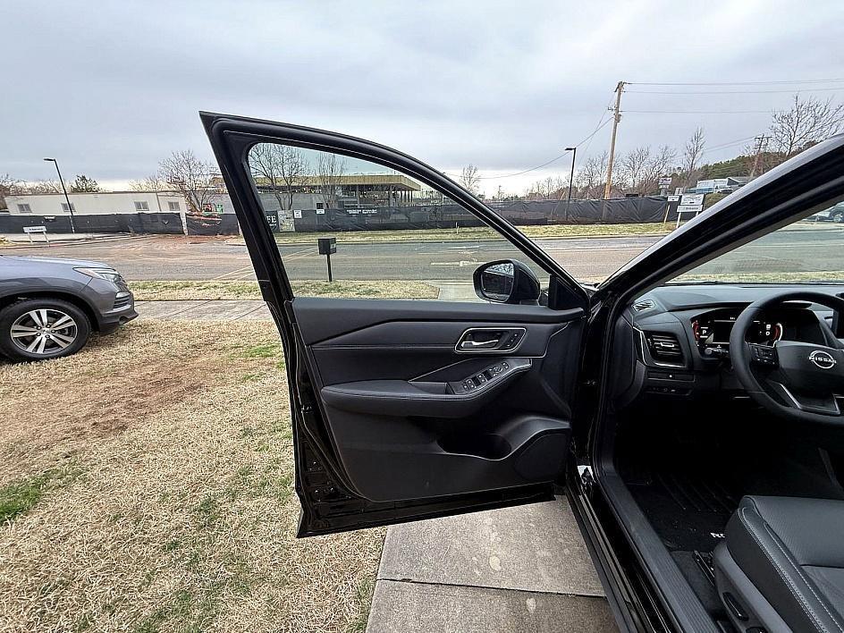 new 2025 Nissan Rogue car, priced at $38,825