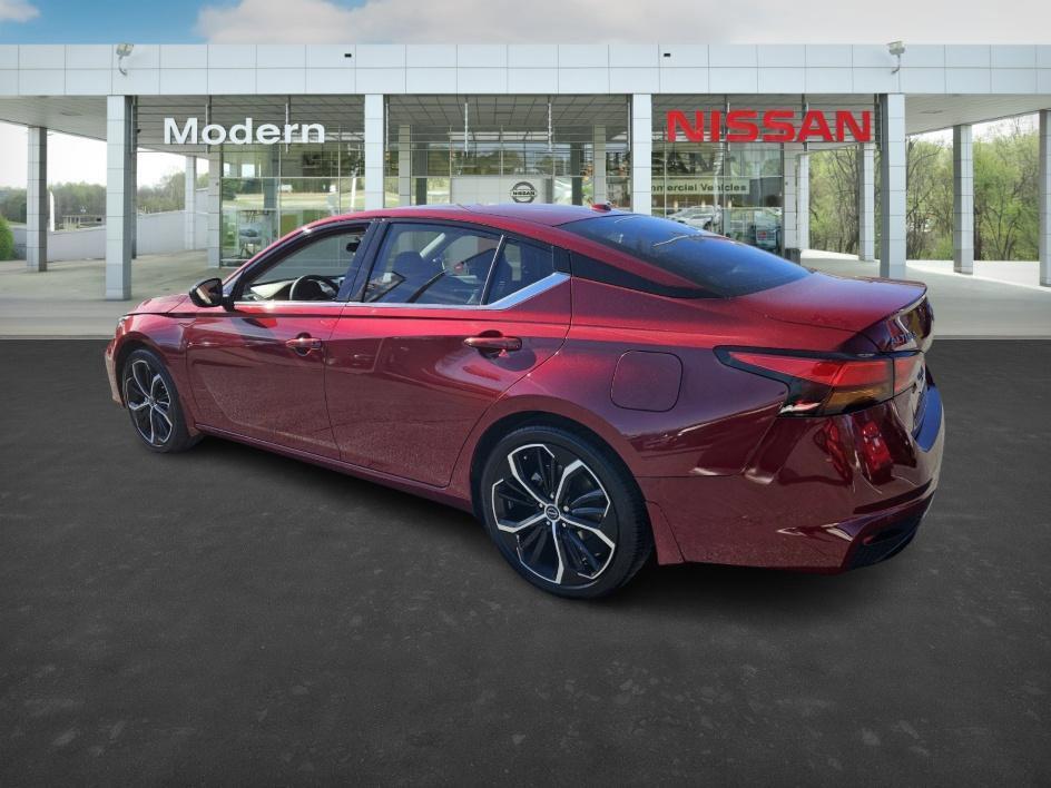 new 2025 Nissan Altima car, priced at $31,000
