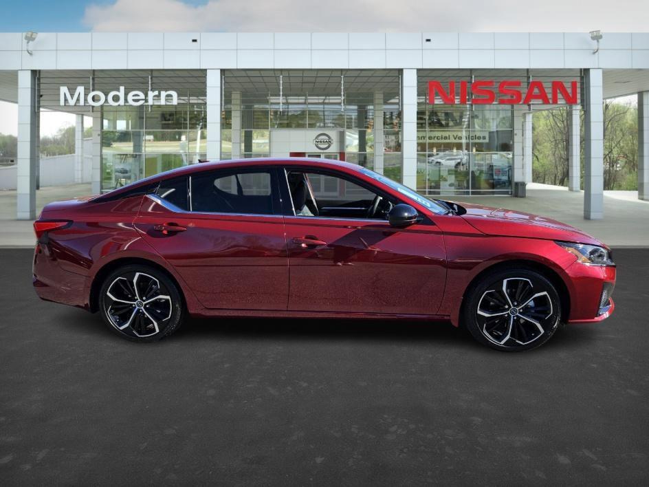 new 2025 Nissan Altima car, priced at $31,000