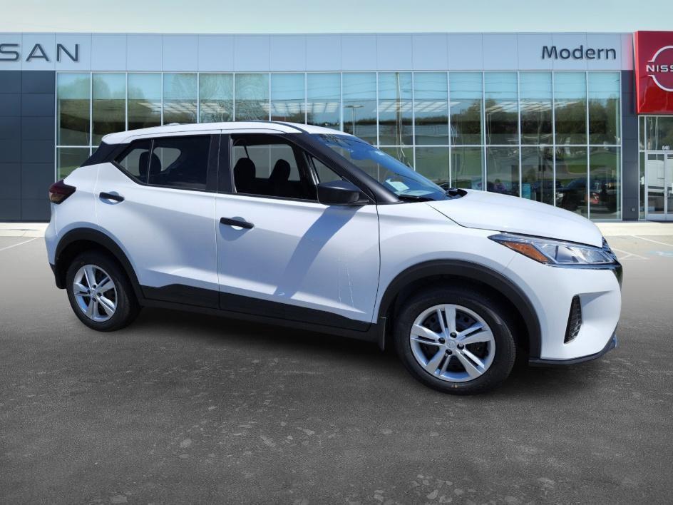 new 2025 Nissan Kicks car, priced at $22,760
