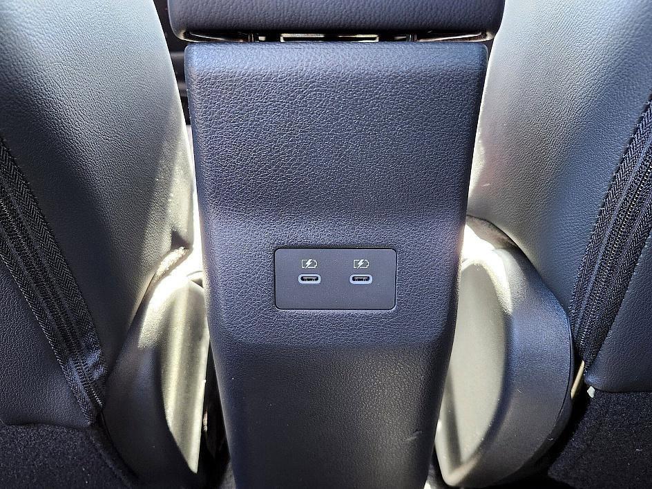 new 2025 Nissan Kicks car, priced at $28,030