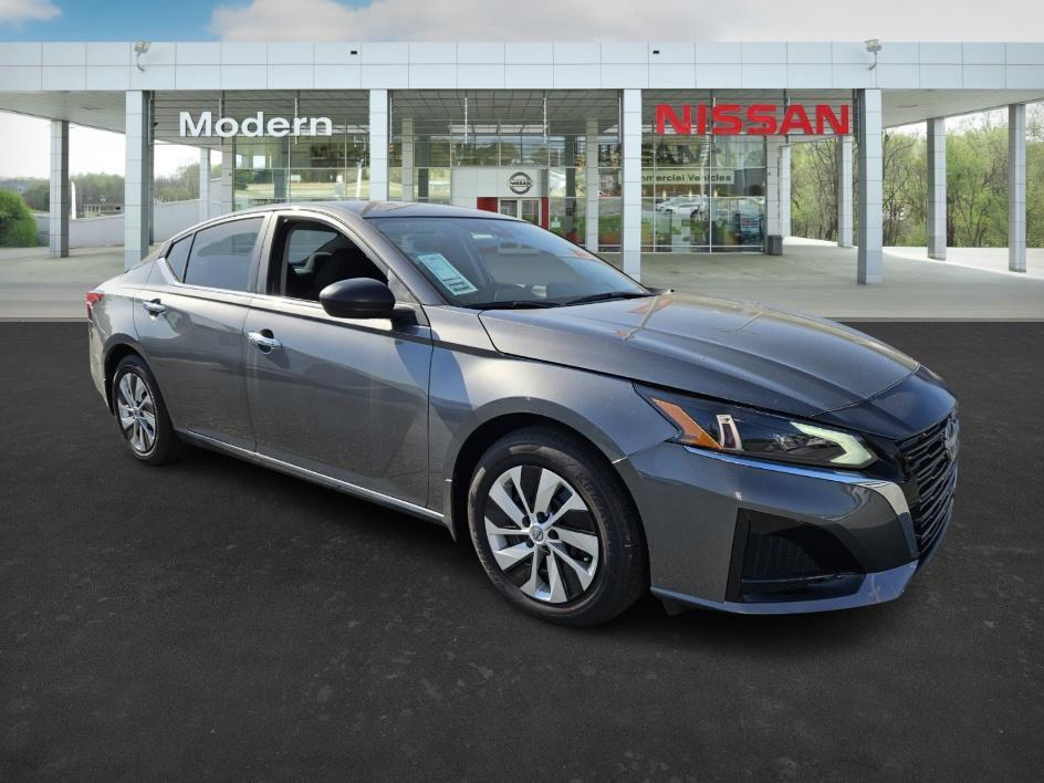 new 2025 Nissan Altima car, priced at $27,040