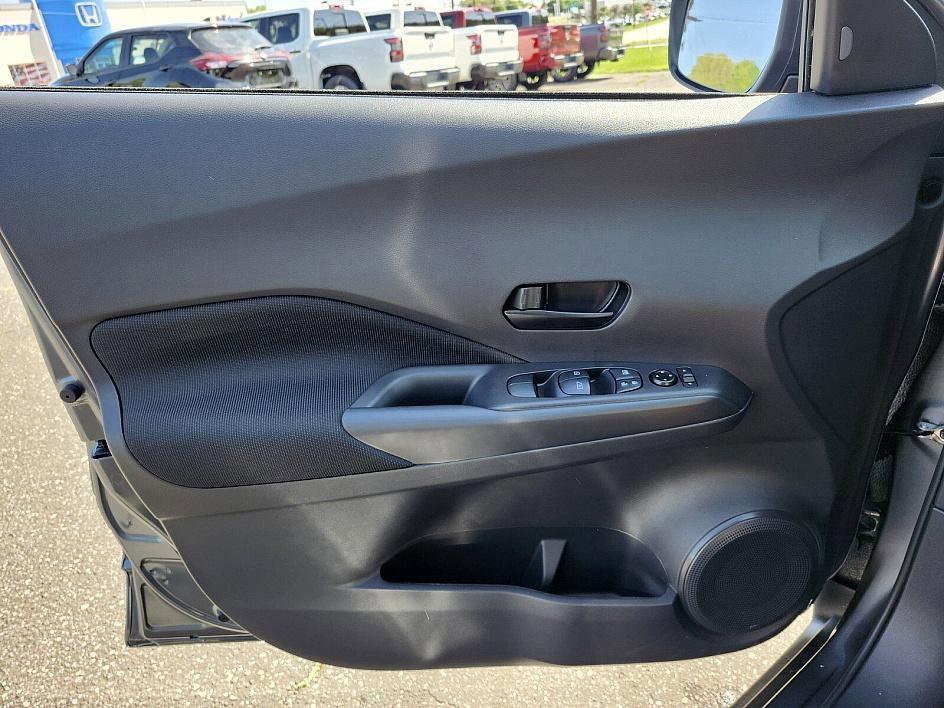 new 2025 Nissan Kicks car, priced at $23,760