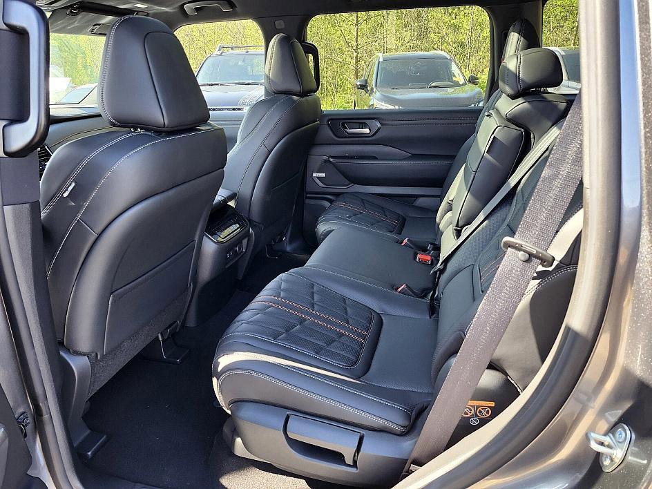 new 2025 Nissan Armada car, priced at $75,515