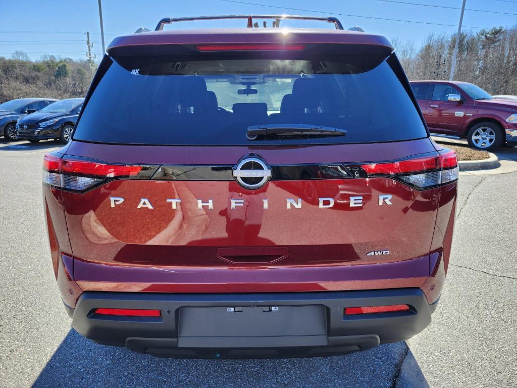 new 2025 Nissan Pathfinder car, priced at $40,335