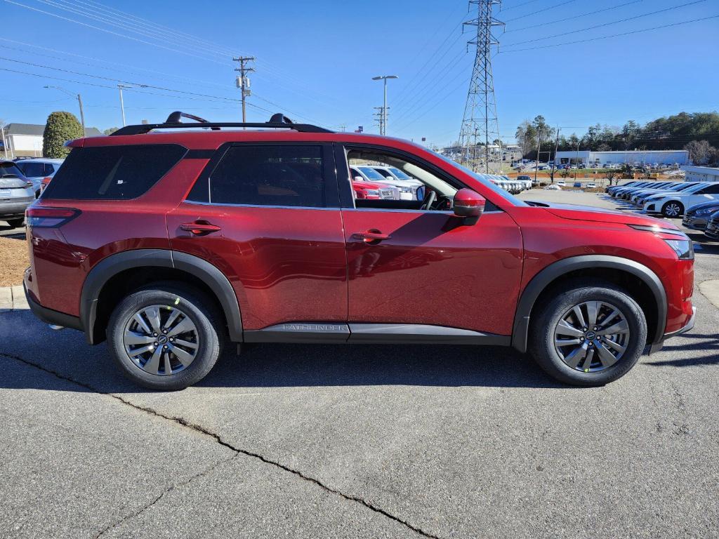 new 2025 Nissan Pathfinder car, priced at $40,335