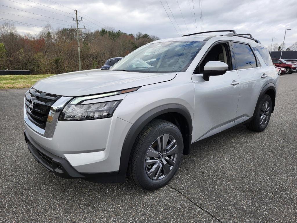 new 2025 Nissan Pathfinder car, priced at $39,160