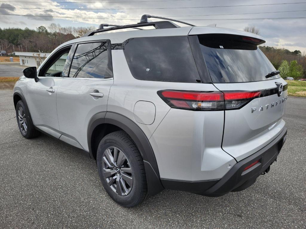 new 2025 Nissan Pathfinder car, priced at $39,160