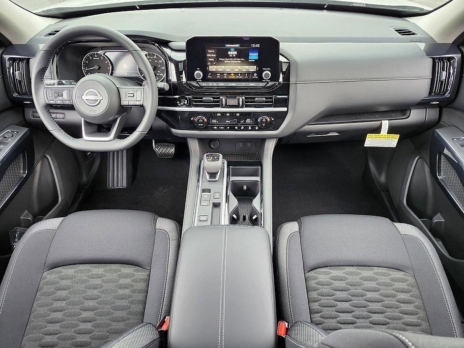new 2025 Nissan Pathfinder car, priced at $38,660