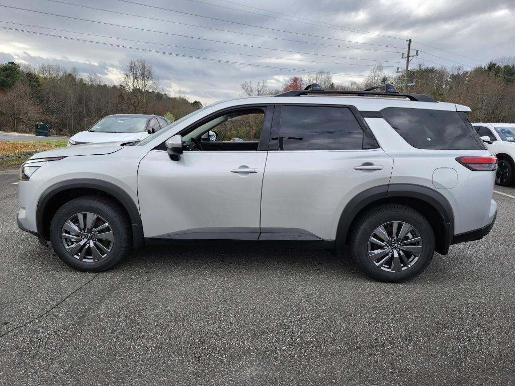 new 2025 Nissan Pathfinder car, priced at $39,160