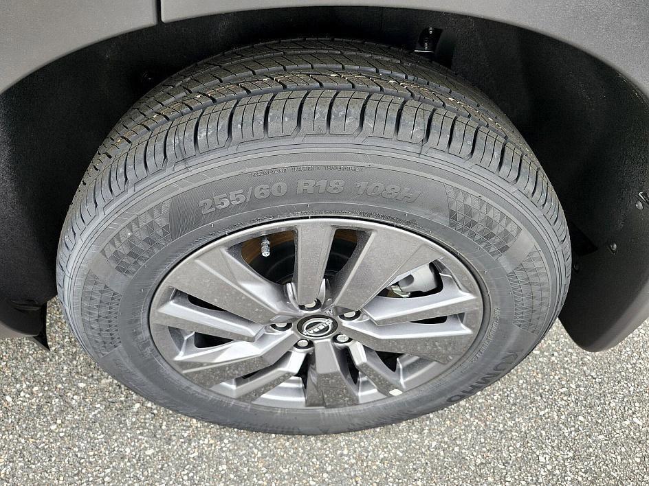 new 2025 Nissan Pathfinder car, priced at $38,660