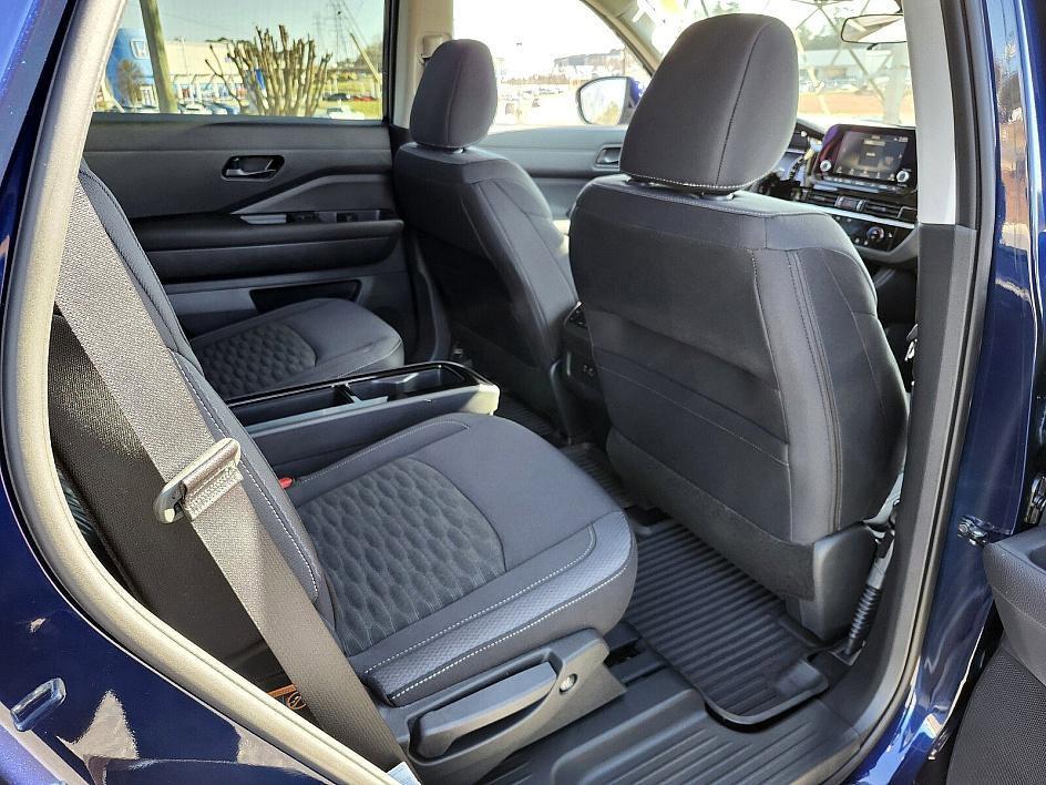 new 2025 Nissan Pathfinder car, priced at $39,145