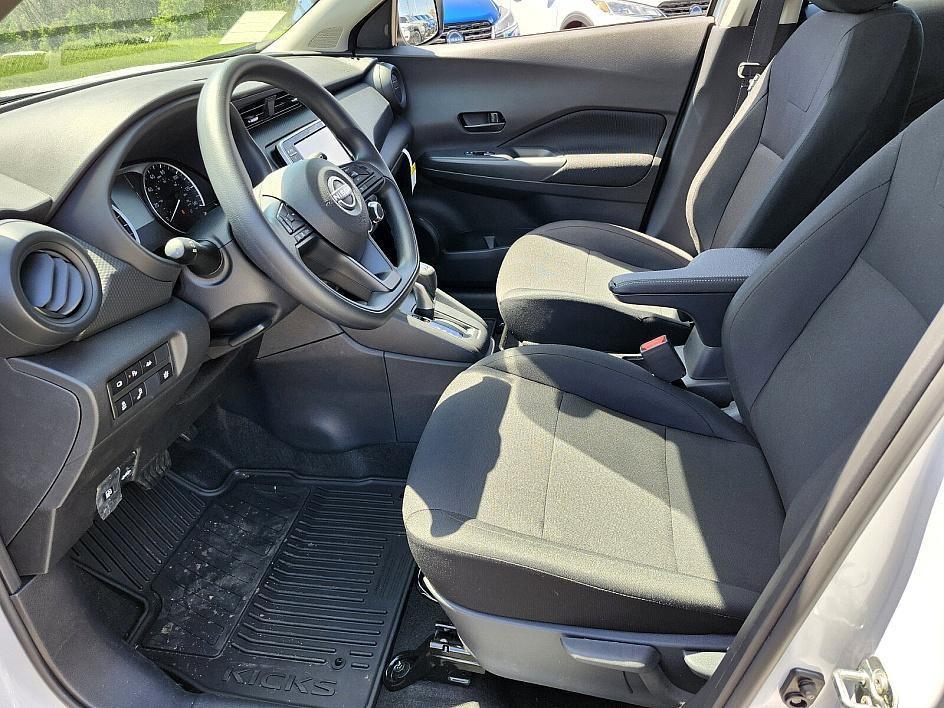 new 2025 Nissan Kicks car, priced at $22,760