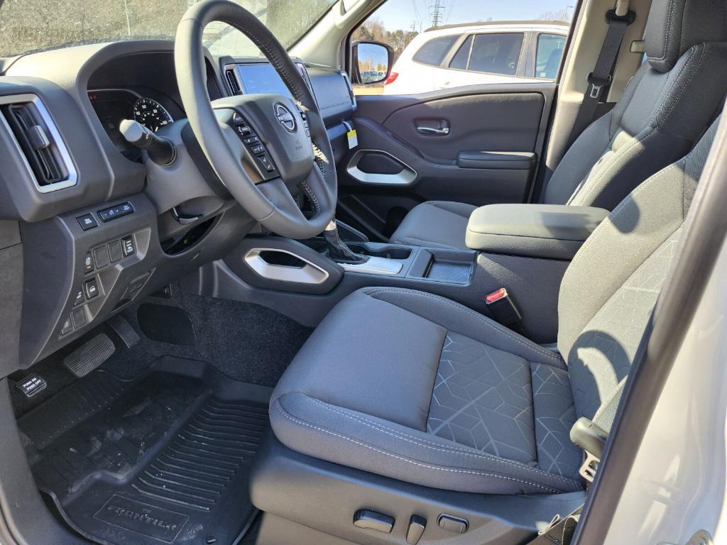 new 2025 Nissan Frontier car, priced at $40,270