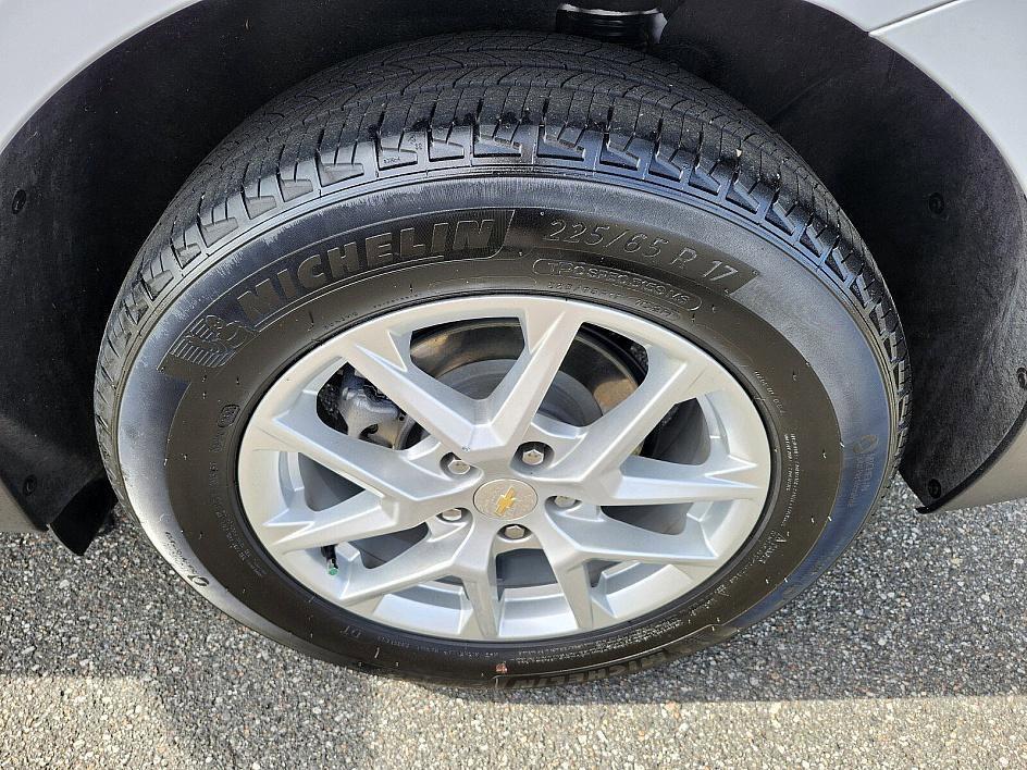 used 2022 Chevrolet Equinox car, priced at $20,650