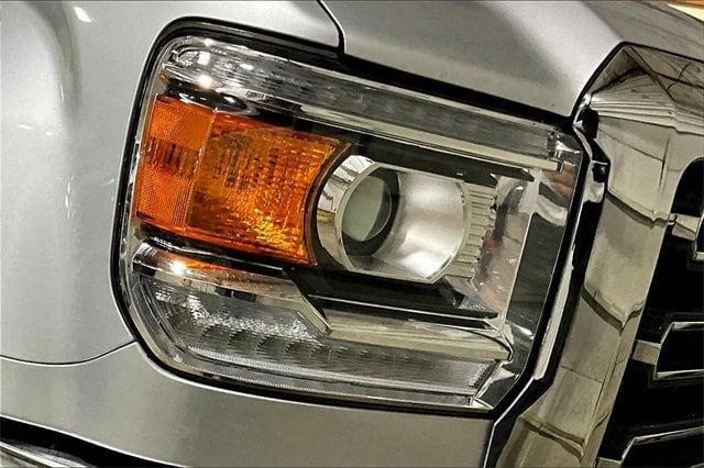 used 2018 GMC Sierra 2500 car, priced at $26,589