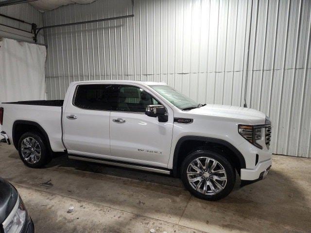 new 2025 GMC Sierra 1500 car, priced at $77,006