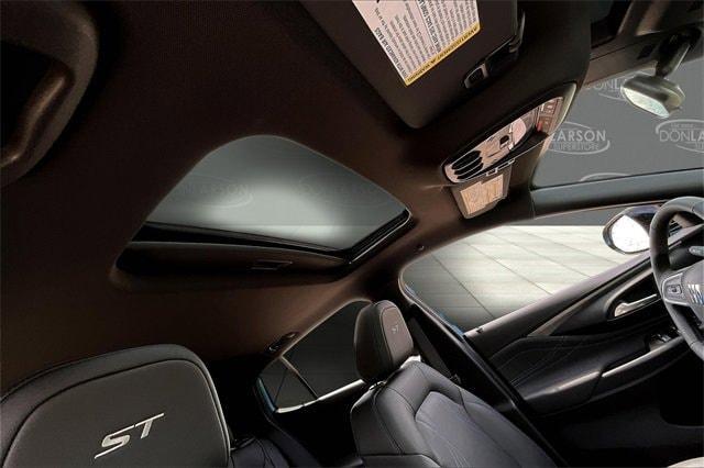 new 2025 Buick Envista car, priced at $30,994
