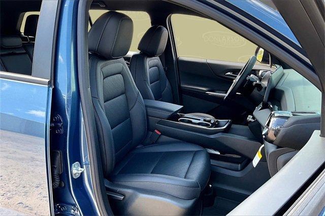 new 2026 Chevrolet Equinox car, priced at $34,260