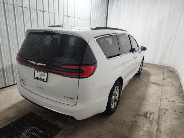 used 2022 Chrysler Pacifica car, priced at $29,151