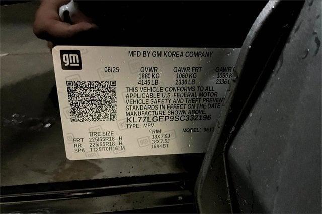 new 2025 Chevrolet Trax car, priced at $26,149