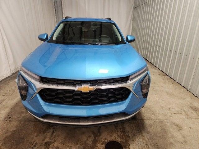 new 2025 Chevrolet Trax car, priced at $26,179