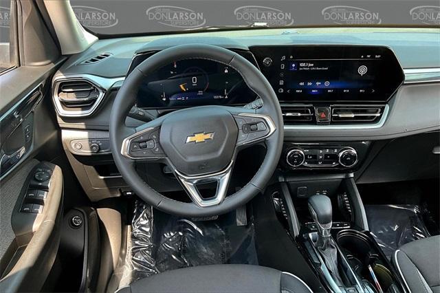 used 2025 Chevrolet TrailBlazer car, priced at $27,461