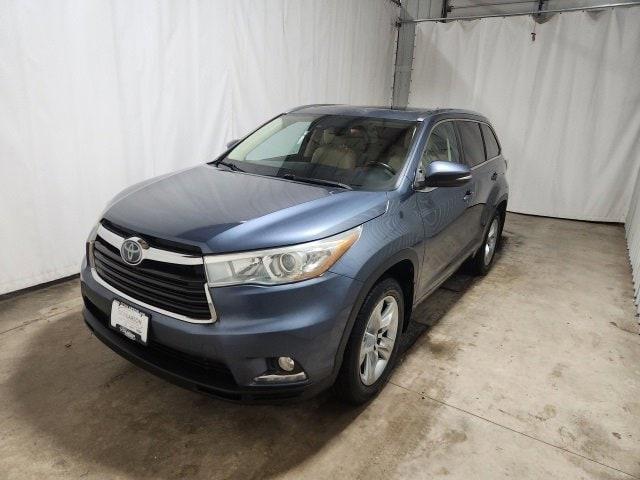 used 2015 Toyota Highlander car, priced at $21,626