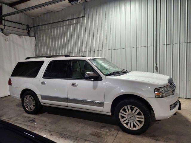 used 2014 Lincoln Navigator car, priced at $11,698