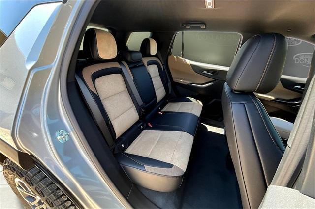 new 2025 Chevrolet Equinox car, priced at $35,737