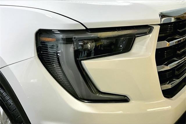 used 2024 GMC Acadia car, priced at $45,997