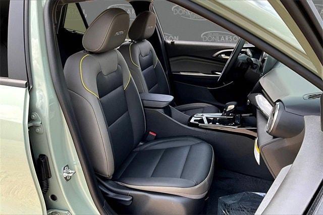 new 2025 Chevrolet Trax car, priced at $27,489