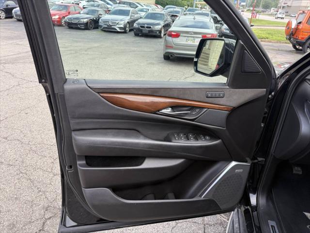 used 2020 Cadillac Escalade car, priced at $29,995