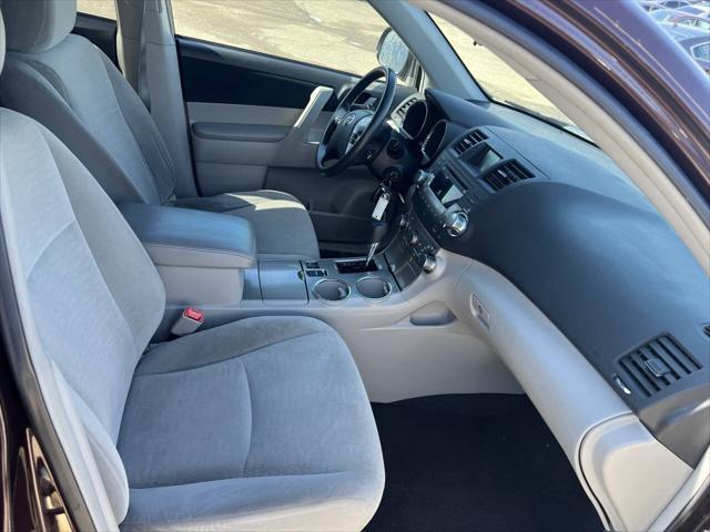 used 2012 Toyota Highlander car, priced at $9,995