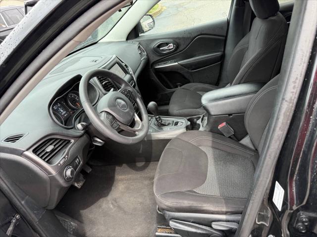 used 2020 Jeep Cherokee car, priced at $13,995