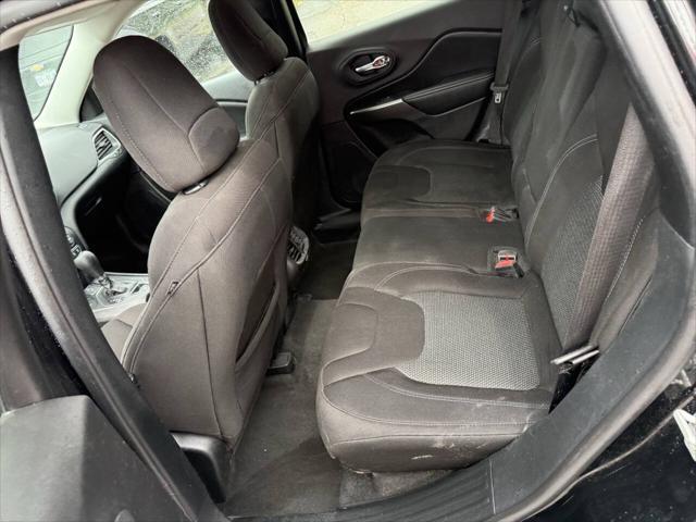 used 2020 Jeep Cherokee car, priced at $13,995