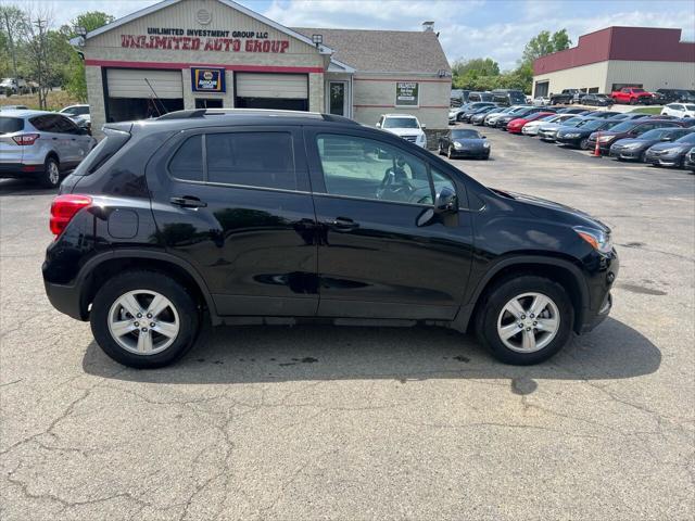 used 2022 Chevrolet Trax car, priced at $12,995