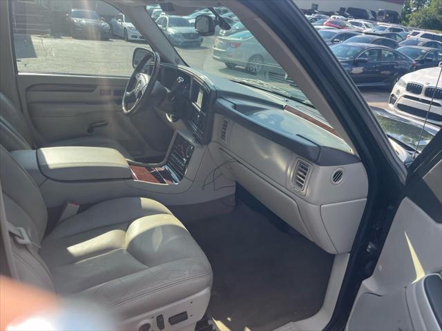 used 2005 Cadillac Escalade EXT car, priced at $8,495