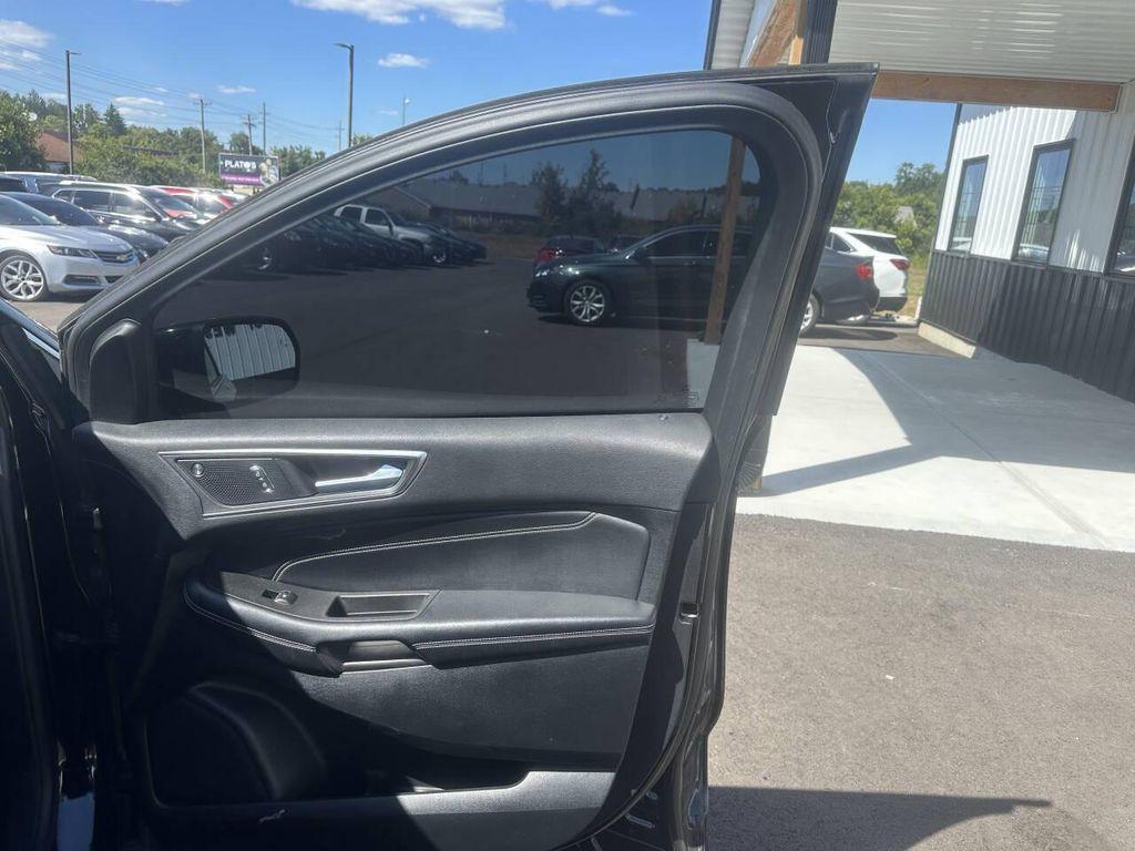 used 2022 Ford Edge car, priced at $16,995