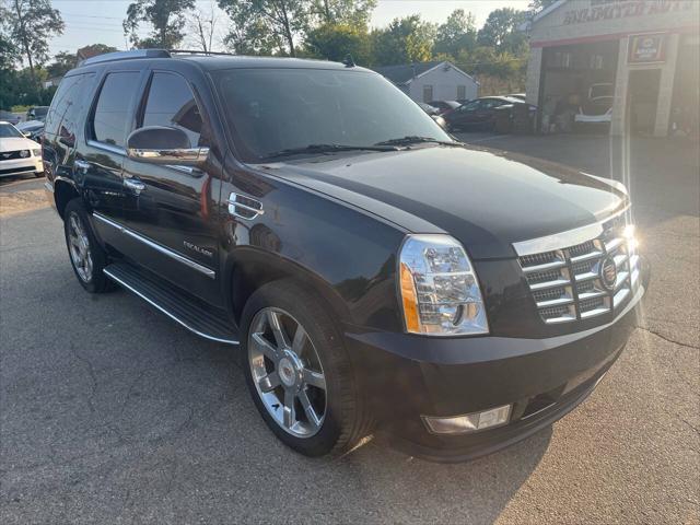 used 2014 Cadillac Escalade car, priced at $10,995