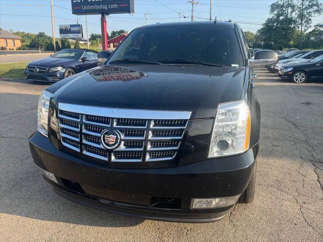 used 2014 Cadillac Escalade car, priced at $10,995