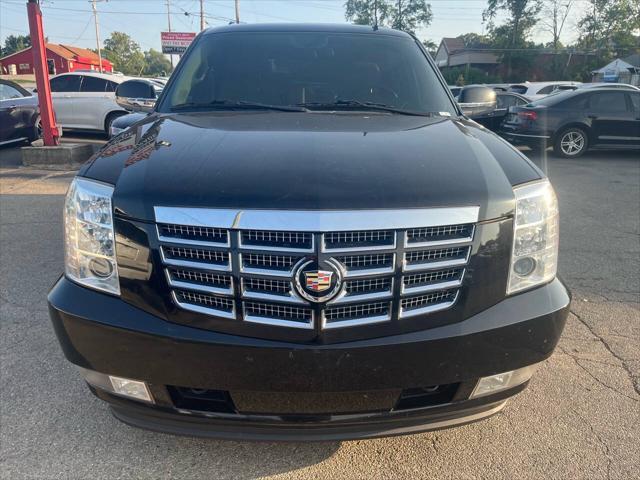 used 2014 Cadillac Escalade car, priced at $10,995