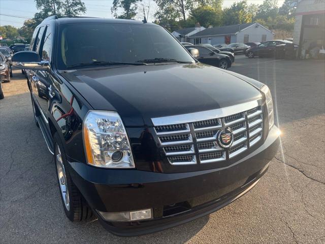 used 2014 Cadillac Escalade car, priced at $8,995