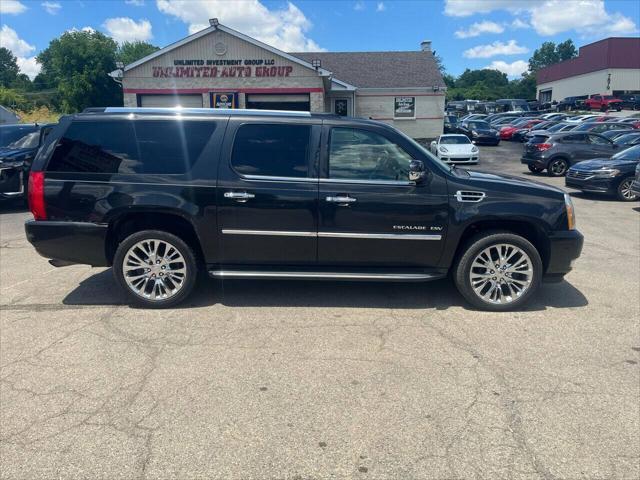 used 2012 Cadillac Escalade ESV car, priced at $11,995